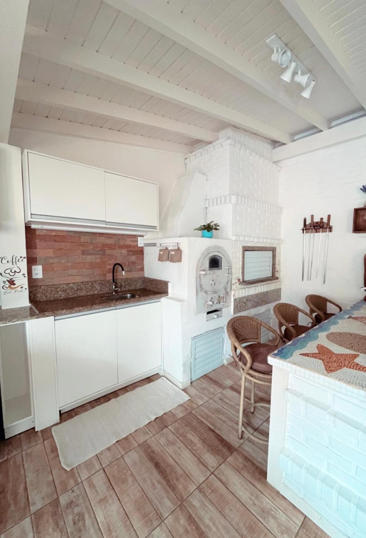 Casa Com Piscina Em Frente A Praia Do Santinho フロリアノポリス エクステリア 写真