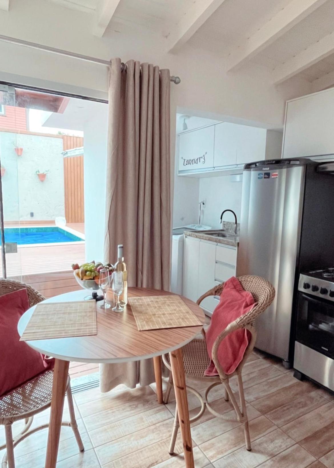 Casa Com Piscina Em Frente A Praia Do Santinho フロリアノポリス エクステリア 写真